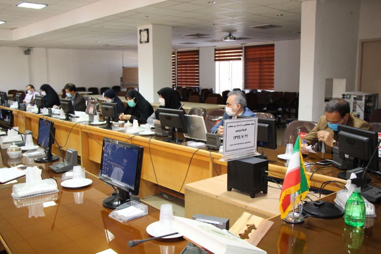 جلسه هفتگی ارائه گزارش عملکرد کرونا ویروس ، سالن جلسات مرکز بهداشت استان مرکزی، ۲۱ مهر ماه