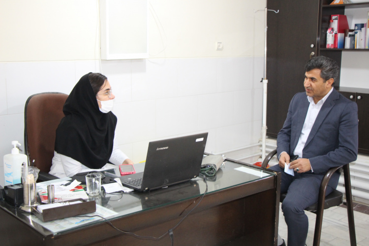 بازدید سرزده معاون اجرایی مرکز بهداشت استان مرکزی از پایگاه سلامت ۲۲ بهمن