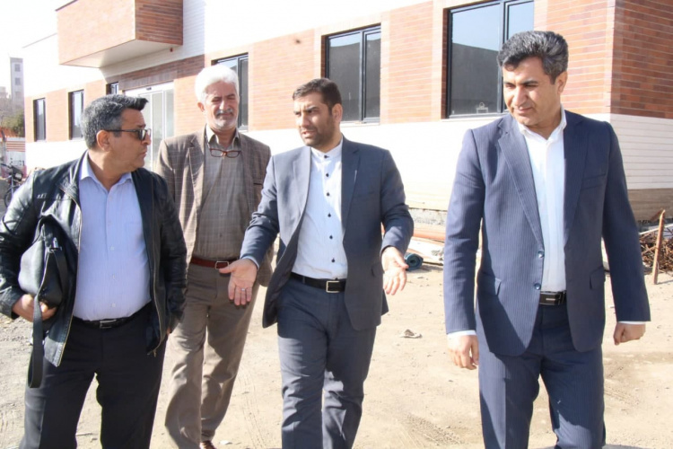 بازدید معاون بهداشتی از پایگاه سلامت و مرکز خدمات جامع سلامت امین شهرستان محلات